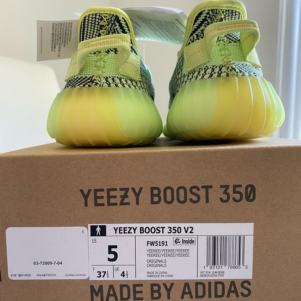 Yeezy boost 350 v2 SOLD ‼️‼️